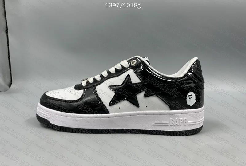 Bapesta black and white 4