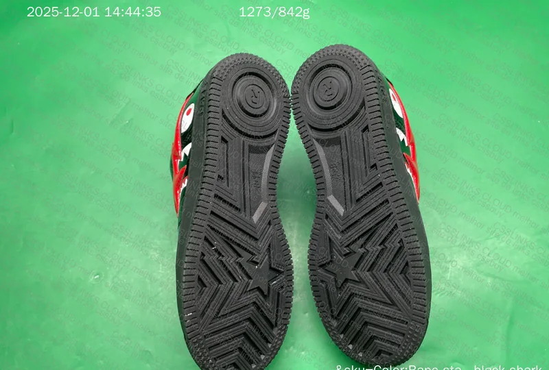 Bapesta Black Shark 2