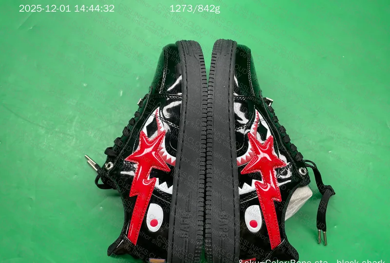 Bapesta Black Shark 3