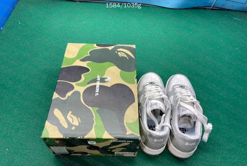 Bapesta Grey 2