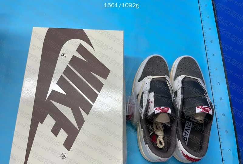 Barb 3.0 Batch Air Jordan Travis Scott reverse mocha 10