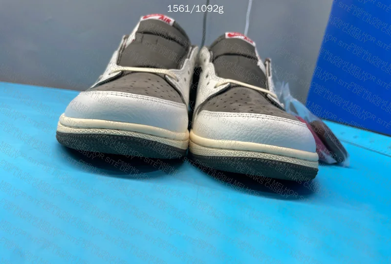 Barb 3.0 Batch Air Jordan Travis Scott reverse mocha 4