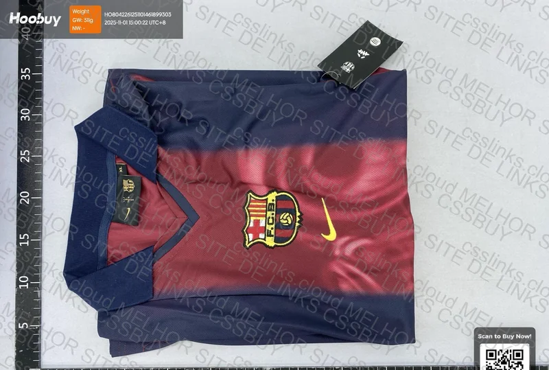 BARCELONA TRAVIS RETRO WITH CROOKED WRITING??