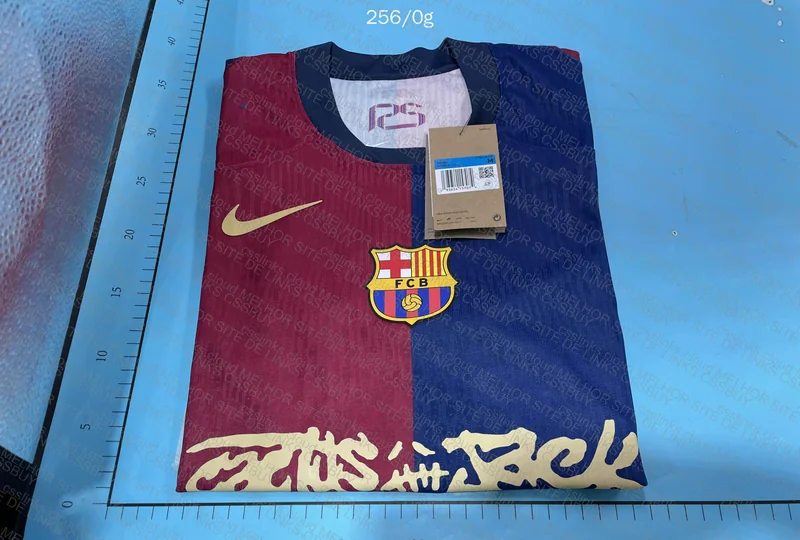 Barcelona x Travis Scott