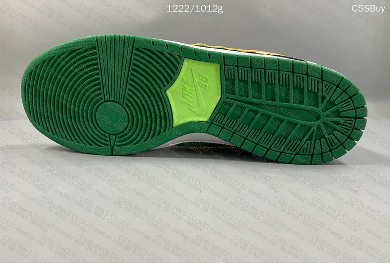 Ben & Jerry's x Nike SB Dunk Low Chunky Dunky 9