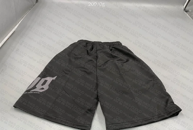 Bermuda 17¥ 3