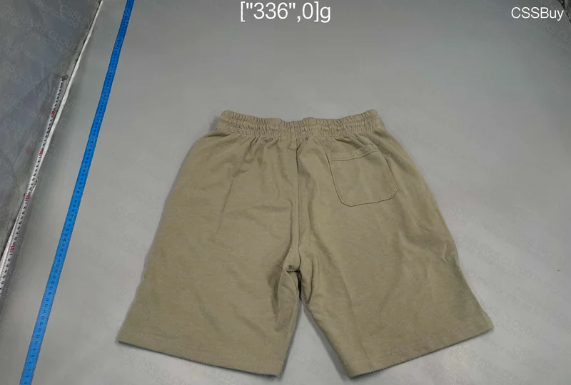 Abercrombie & Fitch Bermuda 2