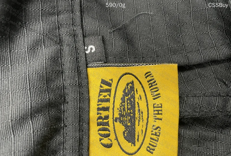 Corteiz Cargo Bermuda 4