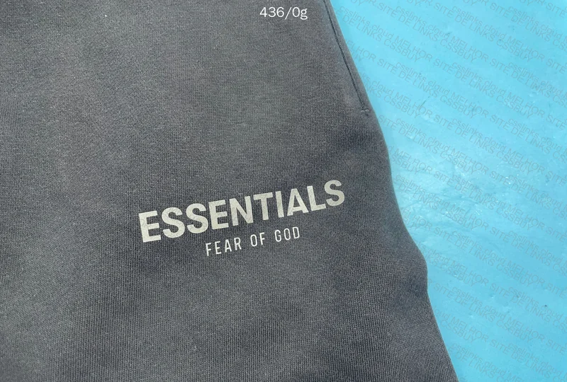 Essencials Shorts 7