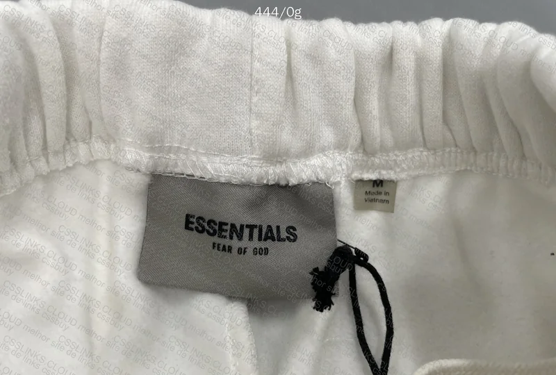 Essential Shorts 4