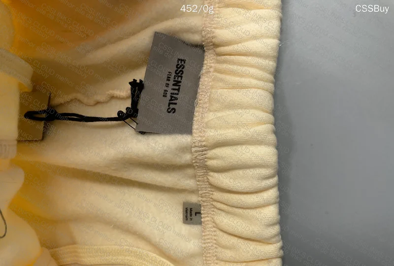 Essentials Shorts 4