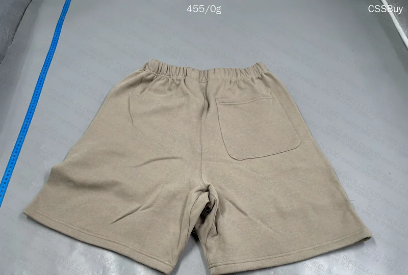Essentials Shorts 4