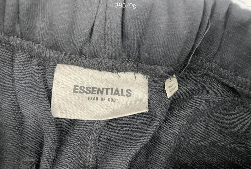 Essentials Shorts 4