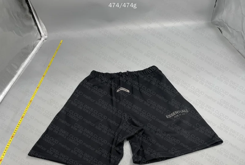 Essentials Shorts FOF 2