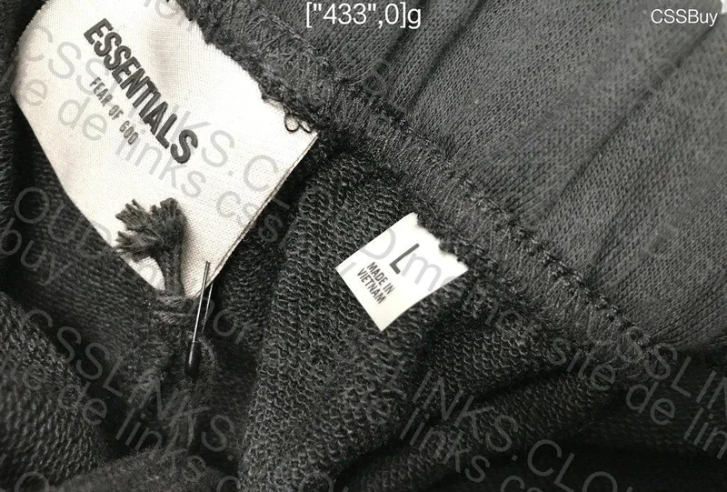 Essentials Shorts FOG 5
