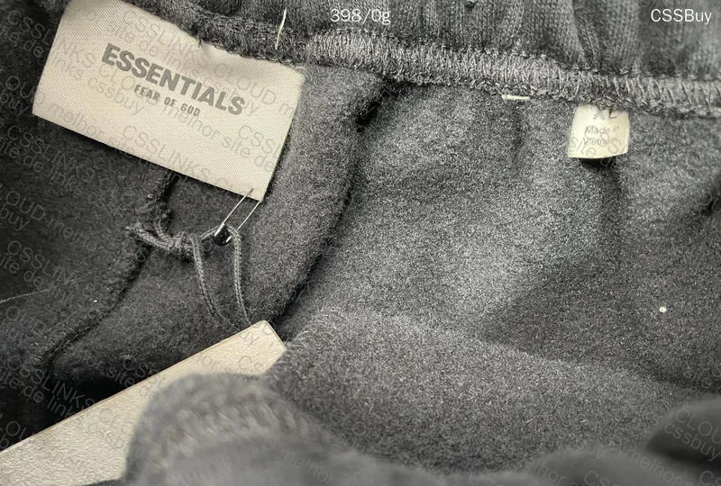 Essentials Shorts FOG 3