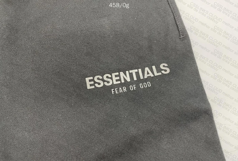 ESSENTIALS FOG Bermuda L - With Measurements 2