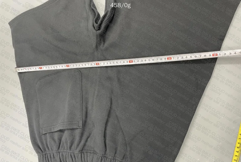 ESSENTIALS FOG Bermuda L - With Measurements 9