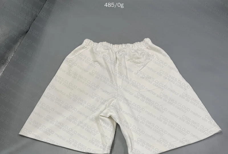 Essentials Bermuda, GL? 4