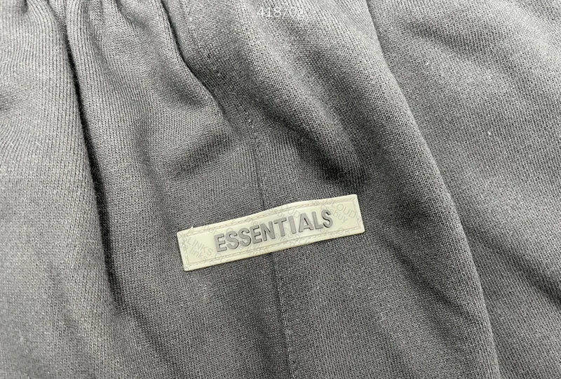 Essentials Bermuda GL? 6