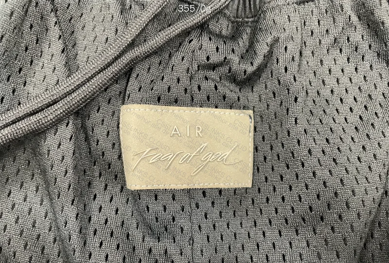 Nike Essentials Bermuda - Size M - 65Y