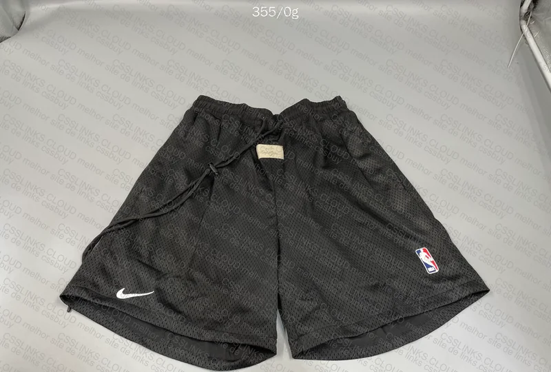 Nike Essentials Bermuda - Size M - 65Y 2