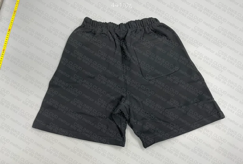 Essentials Bermuda - Size M - 50Y 6