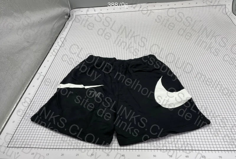 Nike Sweatshorts 4