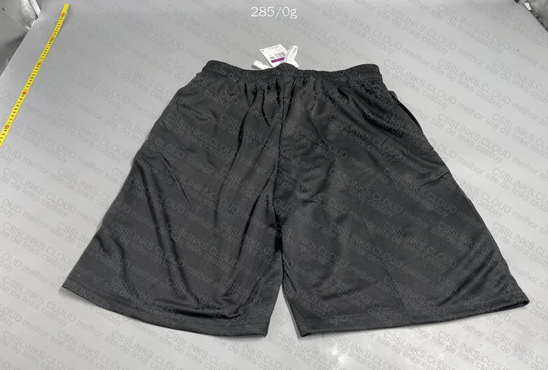 Basic Nike Shorts 3