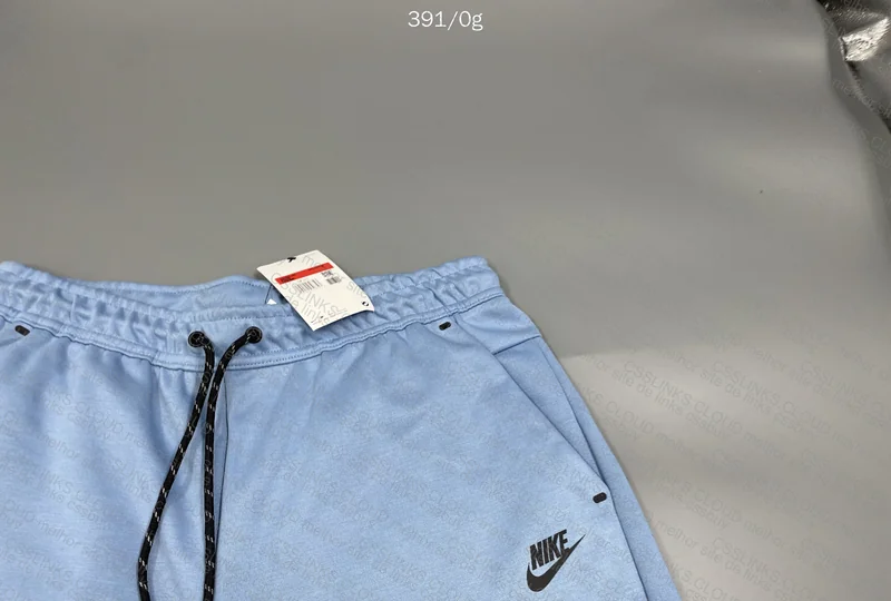 Nike Tech Fleece Shorts 4