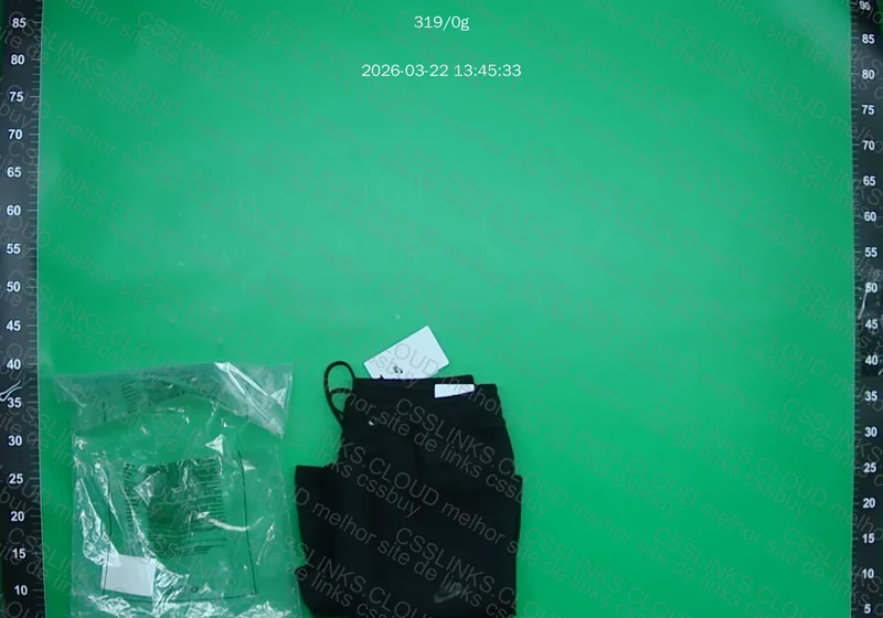 bermuda nike tech fleece 2