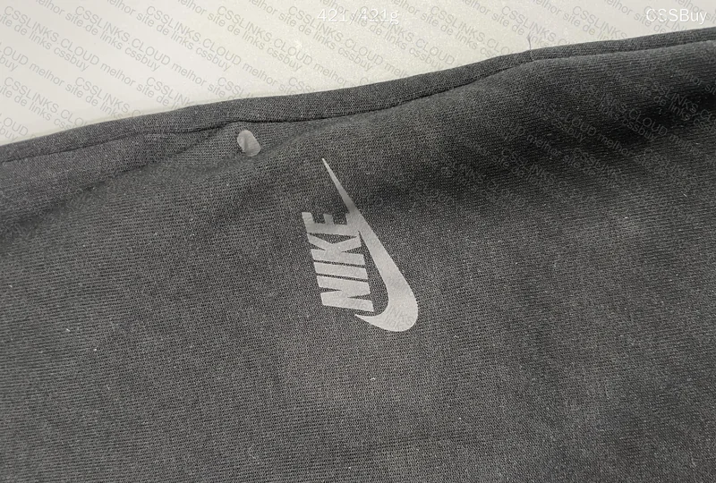 Nike Tech Fleece [Black - With Measurements] 2