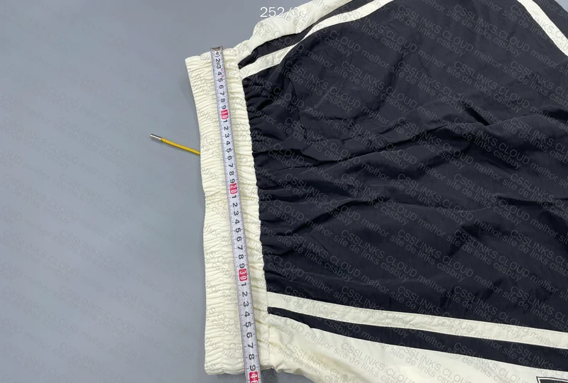 Rhude Shorts 10