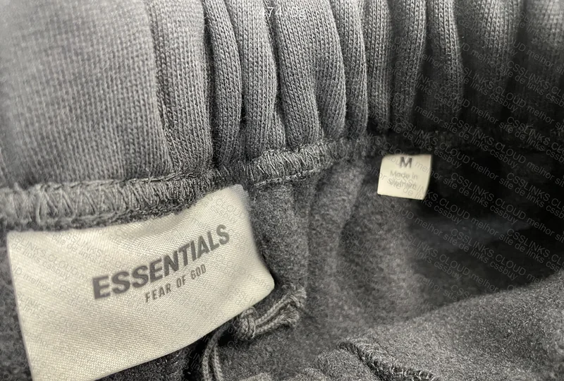 Essentials Shorts 4