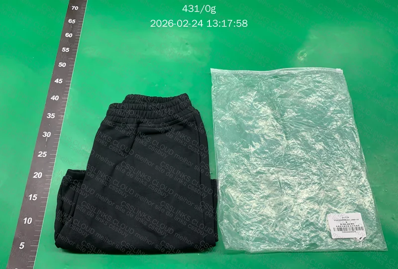 Bermuda Stussy 2