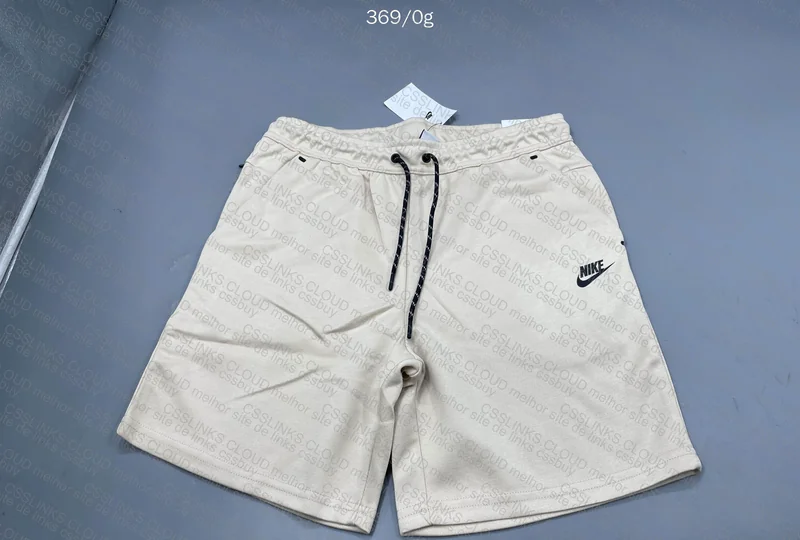 Nike Tech Fleece Shorts 2