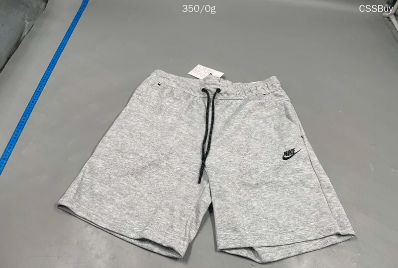 Tech Fleece Shorts 3