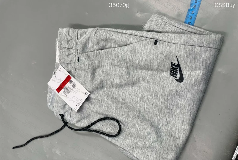 Tech Fleece Shorts 4
