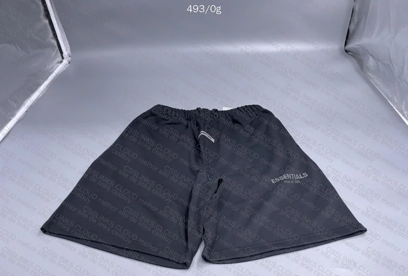 ESSENTIALS Shorts 7