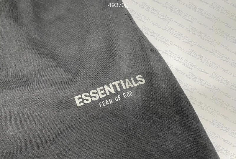 ESSENTIALS Shorts 8