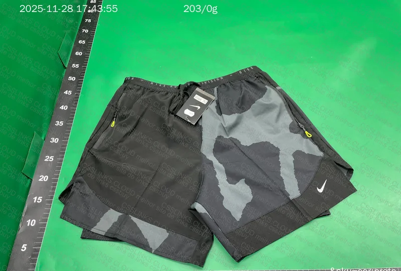 NIKE Cargo Shorts 2