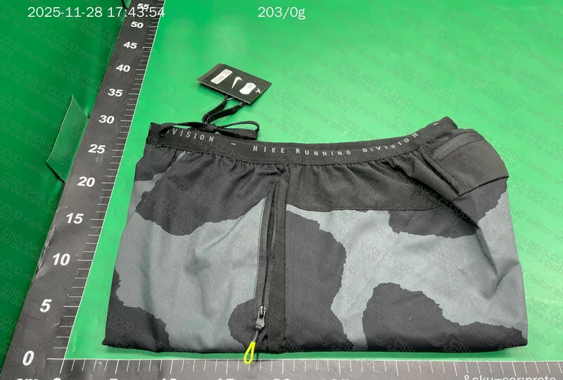 NIKE Cargo Shorts 4