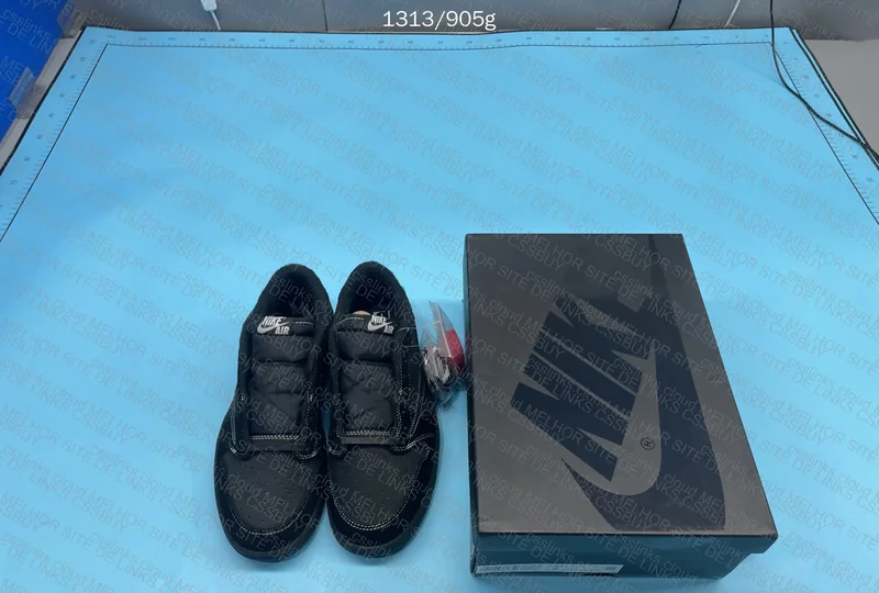 Black Phantom (Sale) 8