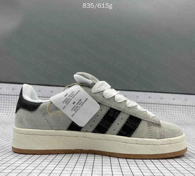Blind Box Adidas - Size 38.5 EU 5
