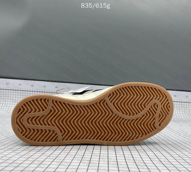 Blind Box Adidas - Size 38.5 EU 6