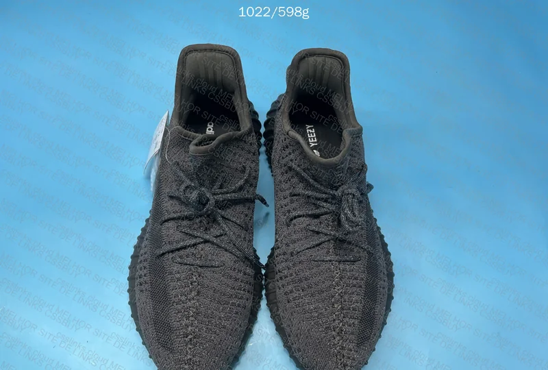 Blind box - Adidas Yeezy Boost 350 V2 Static Black (Reflective)