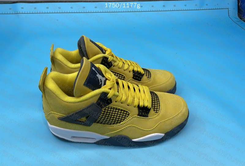 Blind Box - Air Jordan 4 Lightning