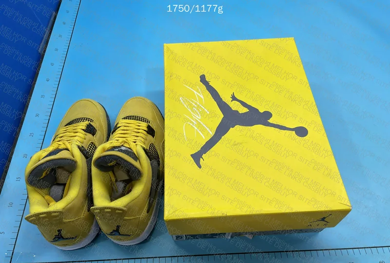 Blind Box - Air Jordan 4 Lightning 7