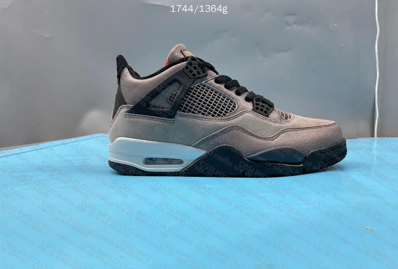 blind box aj4 4