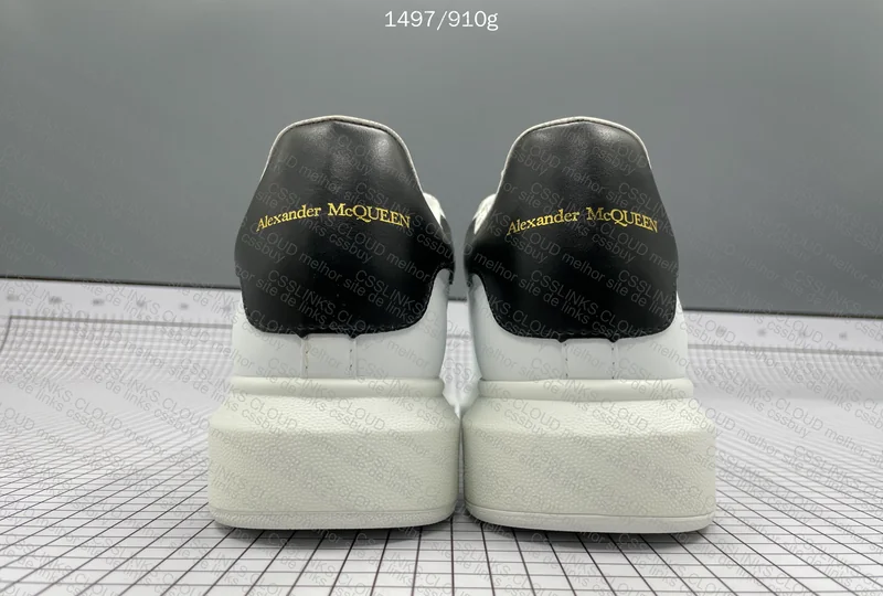 BLIND BOX ALEXANDER MCQUEEN 4